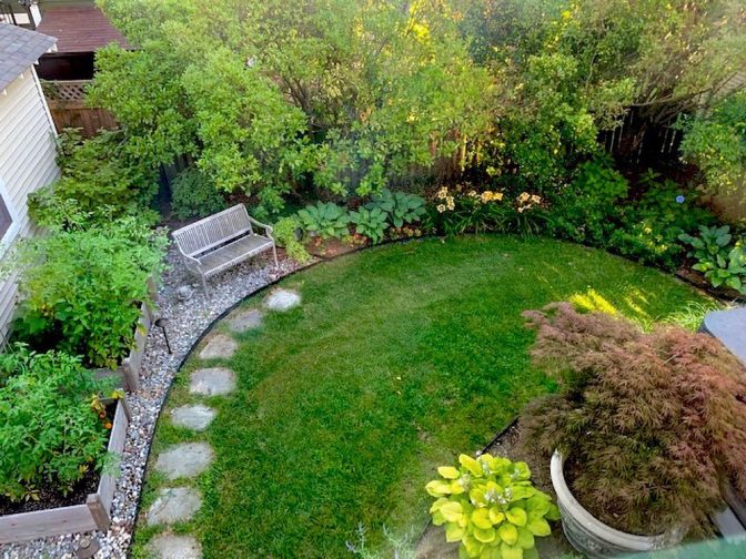 Landscape Design: Backyard Stone Path